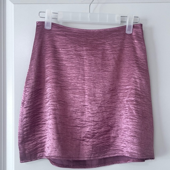 Express Mauve Mini Skirt - Picture 1 of 8